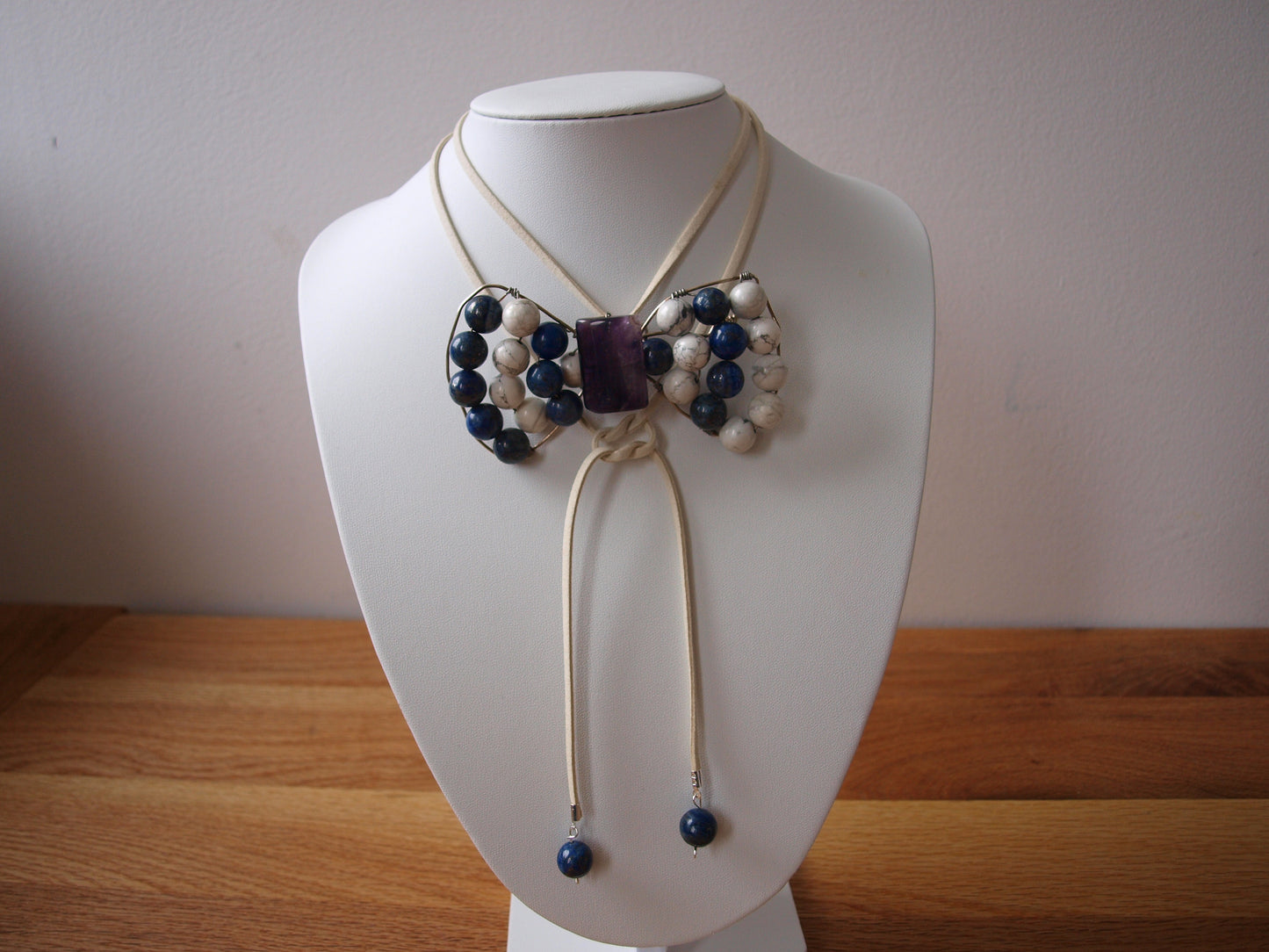 Unikatni nakit/Ogrlica Leptir mašna/UN15